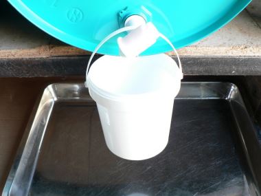 Záchytná nádobka (kbelík) 1l (1)
