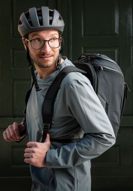 Thule Paramount Hybrid Pannier 26L (5)