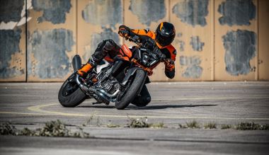 KTM 990 DUKE 2026 (5)