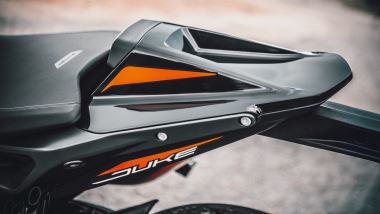 KTM PILLION SEAT COVER (1)