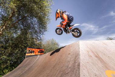 KTM SX-E 2 2027 (14)