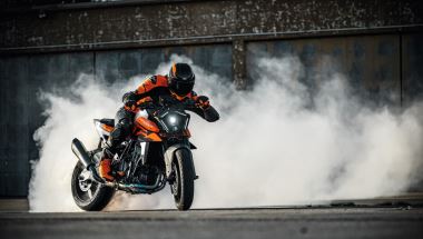 KTM 990 DUKE 2026 (6)