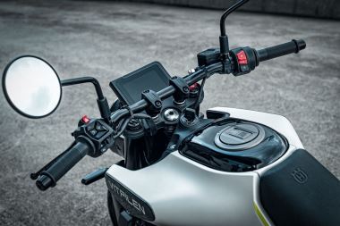 HUSQVARNA VITPILEN 125 2024 (9)