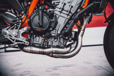 KTM AKRAPOVI#-KIT ''EVOLUTION LINE'' (2)
