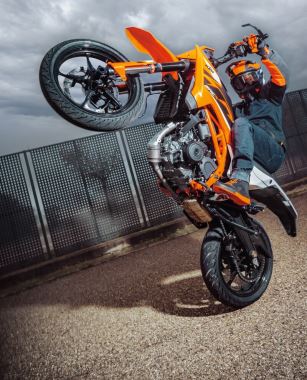 KTM 125 SMC R 2026 (8)
