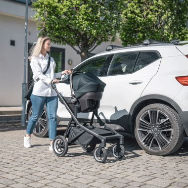 Thule Sleek infant stroller bundle – seat and bassinet (8)
