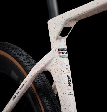 KTM GRAVELATOR EXONIC 2026 (3)