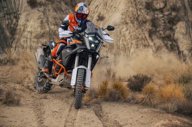KTM 1390 SUPER ADVENTURE R OT 2026 (2)