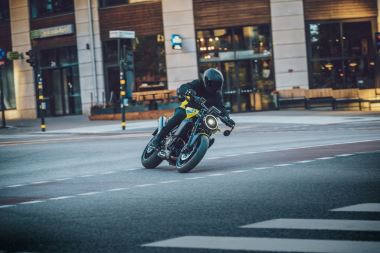 HUSQVARNA VITPILEN 801 2025 (24)