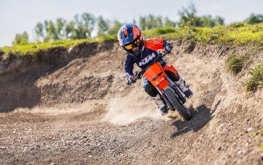 KTM SX-E 2 2027 (21)