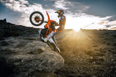 KTM 390 ENDURO R 2026 (36)