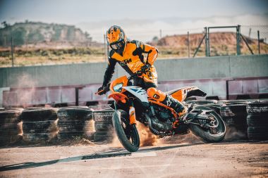 KTM 390 SMC R 2026 (13)