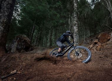 AMFLOW PL CARBON PRO BLACK 2026 (2)