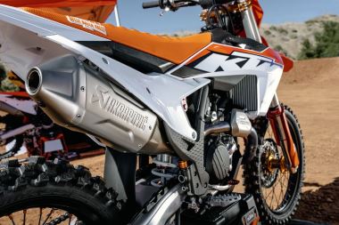 KTM AKRAPOVI# ''RACING LINE'' (1)