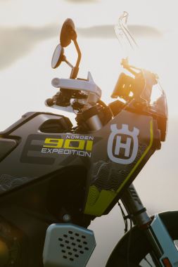 HUSQVARNA NORDEN 901 EXPEDITION 2025 (21)
