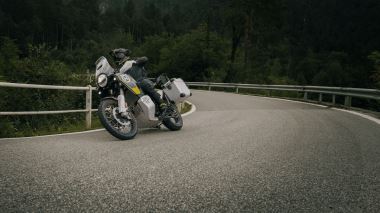 HUSQVARNA NORDEN 901 EXPEDITION 2025 (9)