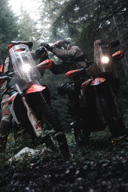 KTM 690 RALLY 2027 (16)