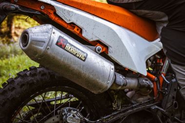 KTM AKRAPOVIC #SLIP-ON LINE# (1)