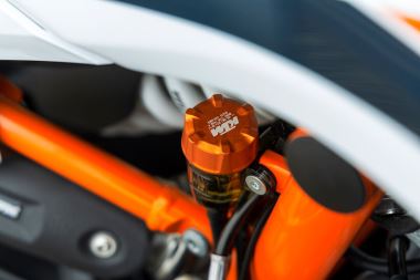 KTM BRAKE RESERVOIR COVER (2)