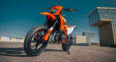 KTM 125 SMC R 2026 (13)