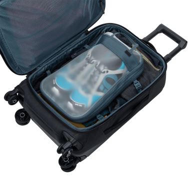 Thule Aion carry on spinner (3)