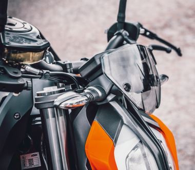 KTM FLYSCREEN CMPL. (1)